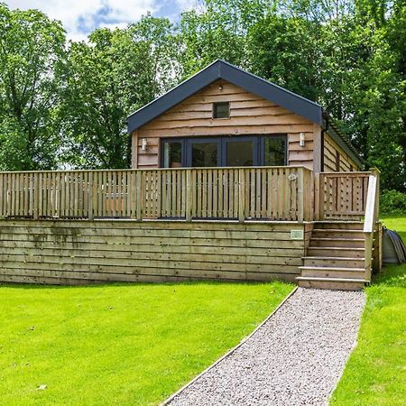 Squirrel Lodge 42 With Hot Tub Newton Stewart Exterior photo